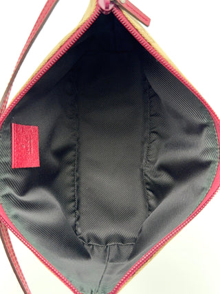 Gucci Boat Pochette in Beige – Vintage Designer Mini-Tasche