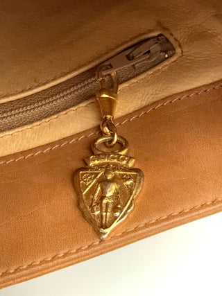 Gucci GG Crossbody Tasche - Second Hand - BONVOYAGELOUIS