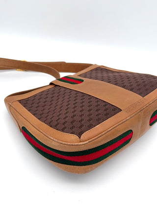 Gucci GG Crossbody Tasche - Second Hand - BONVOYAGELOUIS