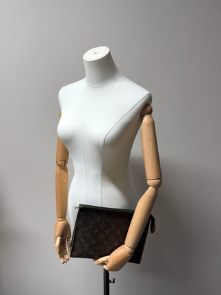 Louis Vuitton Kosmetiktasche Toiletry Pouch 26 - Second Hand - BONVOYAGELOUIS