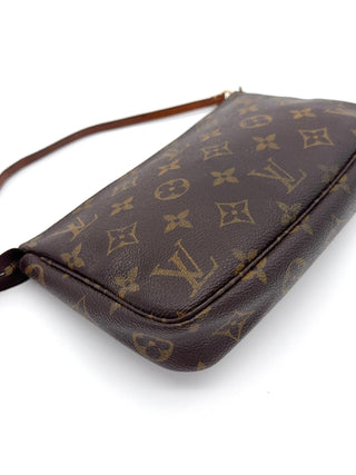 Louis Vuitton Pochette Accessoire - Second Hand - BONVOYAGELOUIS