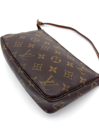 Louis Vuitton Pochette Accessoire - Second Hand - BONVOYAGELOUIS