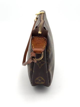 Louis Vuitton Pochette Accessoire - Second Hand - BONVOYAGELOUIS