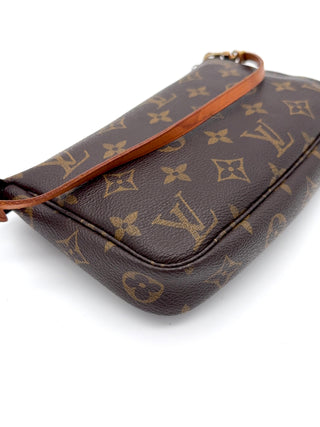 Louis Vuitton Pochette Accessoire