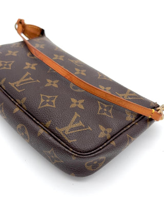 Louis Vuitton Pochette Accessoire