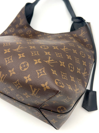 Louis Vuitton Flower Hobo Ecke