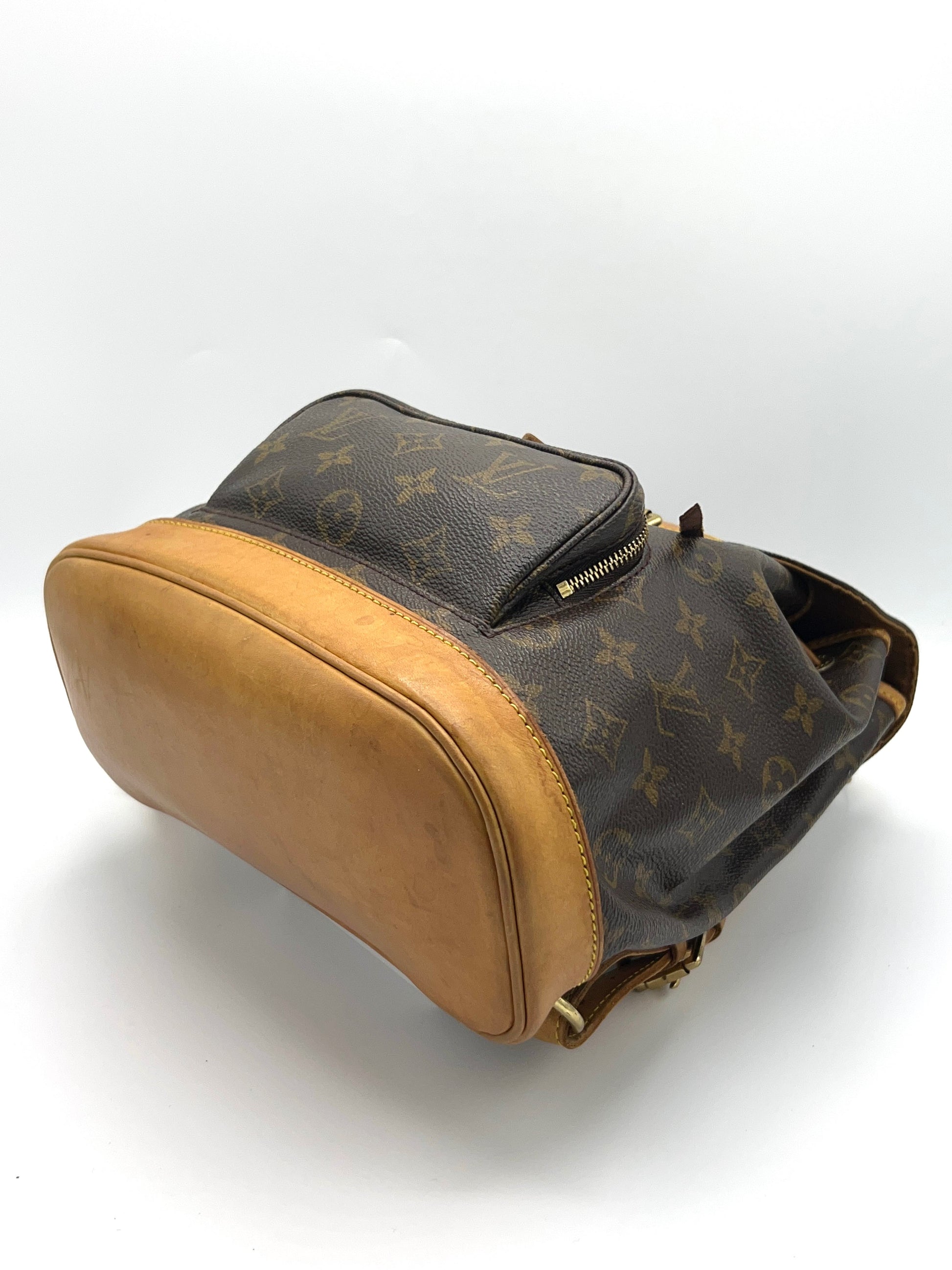 LOUIS VUITTON Monogram Montsouris MM Backpack 1295782