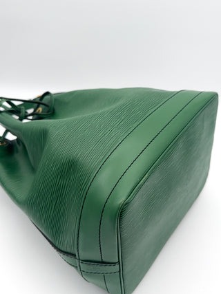 Louis Vuitton Sac Noé Grande Epi Leder grün