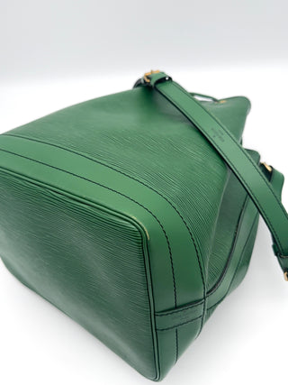 Louis Vuitton Sac Noé Grande Epi Leder grün