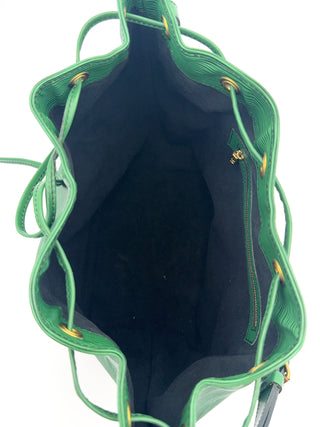 Louis Vuitton Sac Noé Grande Epi Leder grün