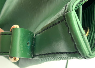 Louis Vuitton Sac Noé Grande Epi Leder grün