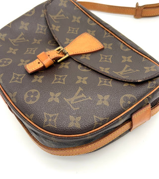 Louis Vuitton Jeune Fille MM Ecke