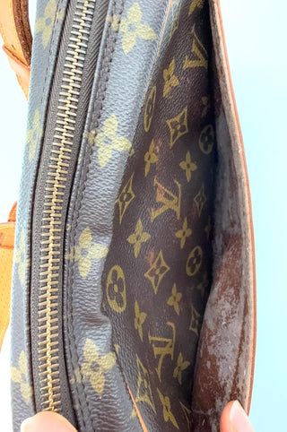 Louis Vuitton Jeune Fille GM Seitenfach