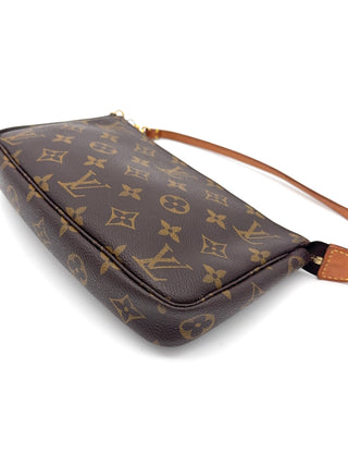 Louis Vuitton Pochette Accessoire
