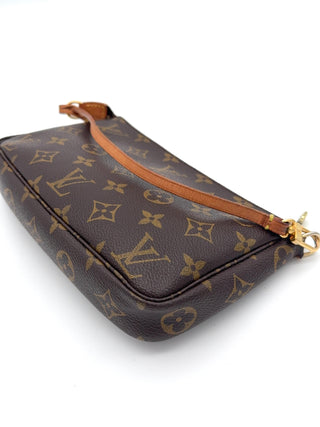 Louis Vuitton Pochette Accessoire