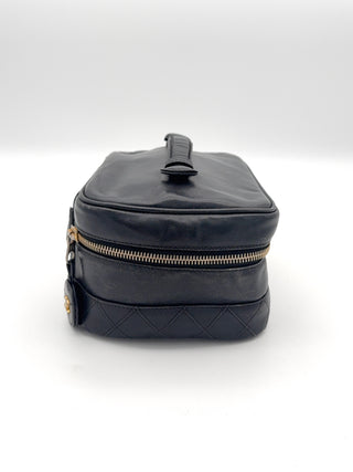 Chanel Vanity Kosmetiktasche Lammleder