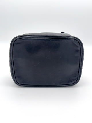 Chanel Vanity Kosmetiktasche Lammleder
