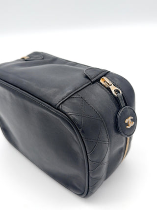 Chanel Vanity Kosmetiktasche Lammleder