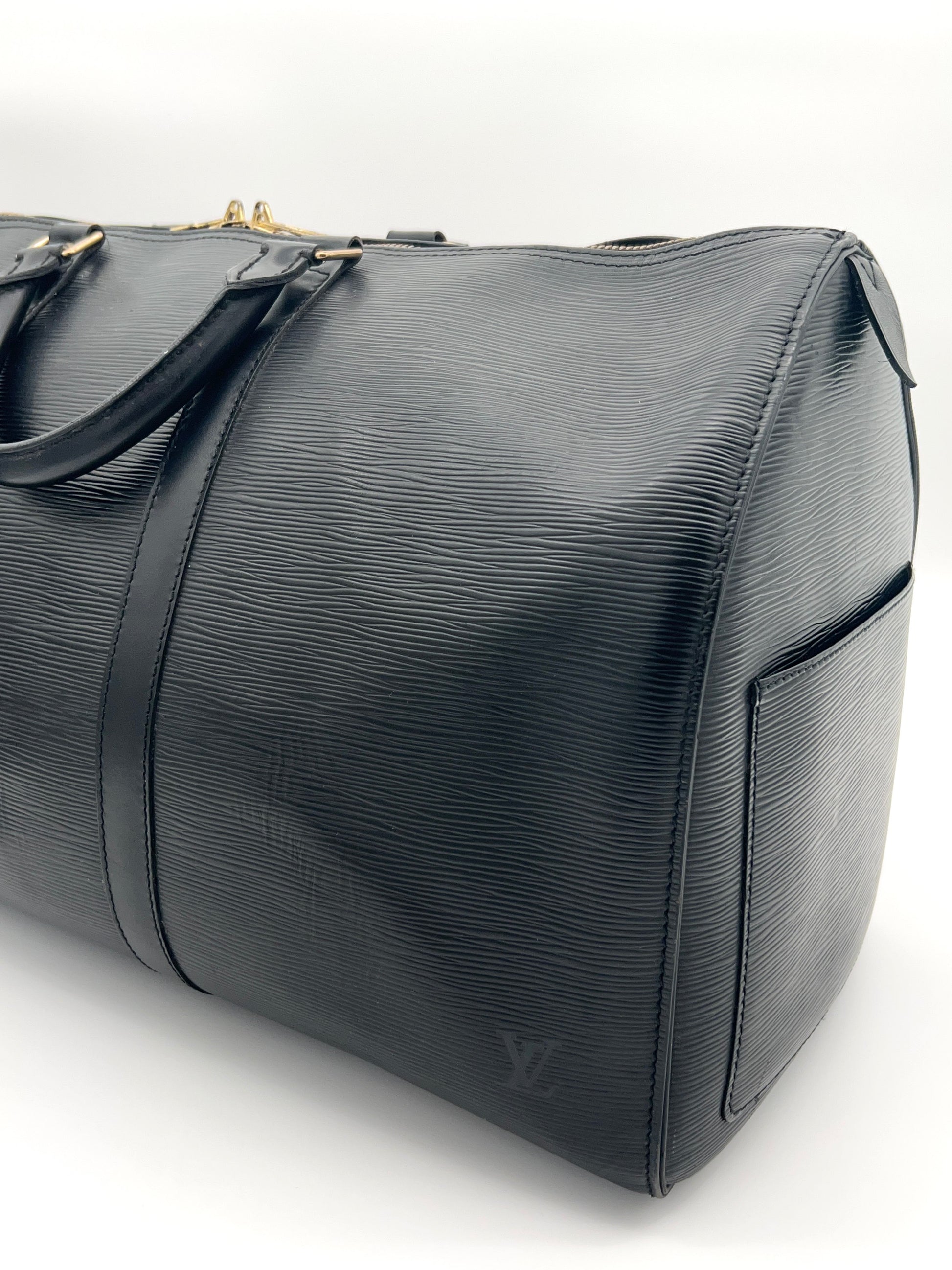 Louis Vuitton - Louis Vuitton Epi Speedy 25 on Designer Wardrobe