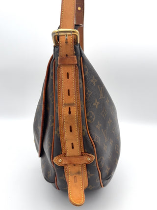 Louis Vuitton Tulum GM Tasche