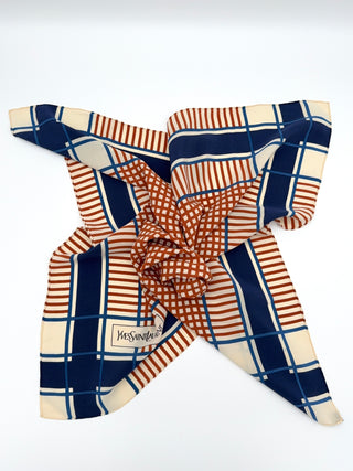 Yves Saint Laurent Seidentuch 75x75
