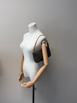 Louis Vuitton Pochette Accessoires