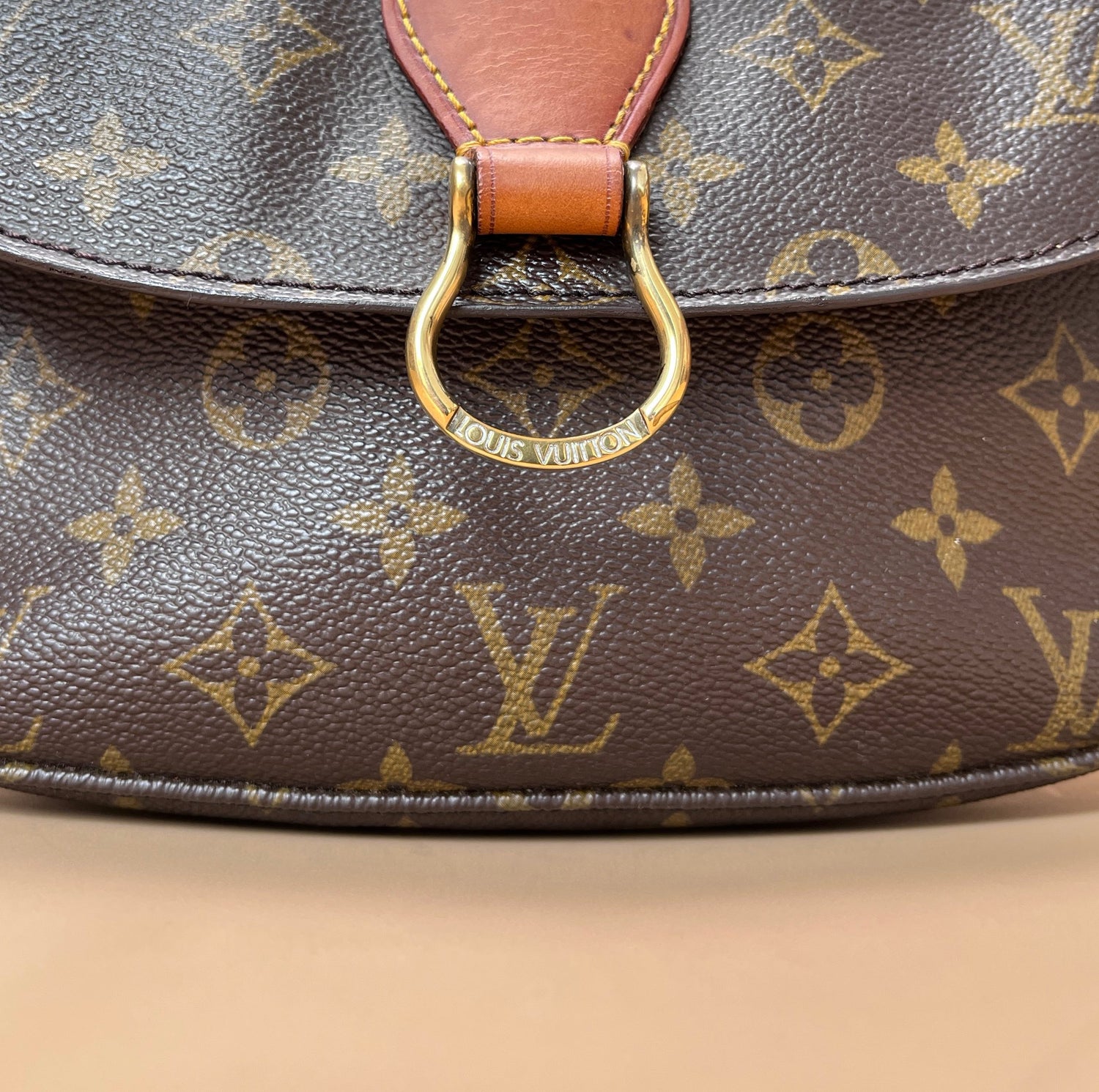 Die einzigartige Geschichte von Louis Vuitton und seinen Taschen