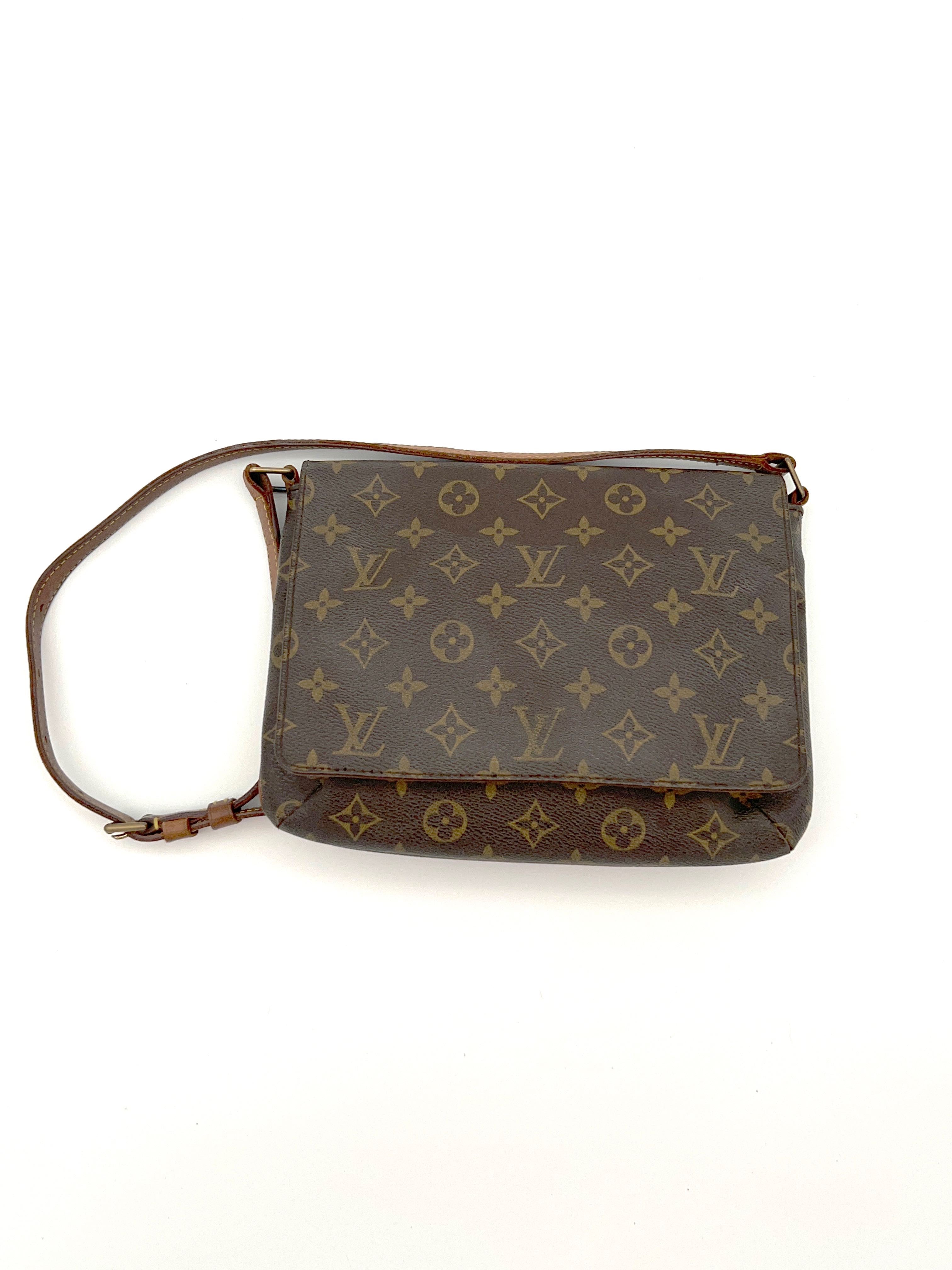 Louis Vuitton Musette Tango BONVOYAGELOUIS