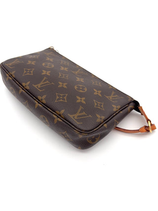 Louis Vuitton Pochette Accessoire