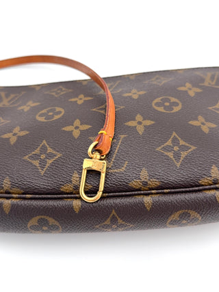 Louis Vuitton Pochette Accessoire