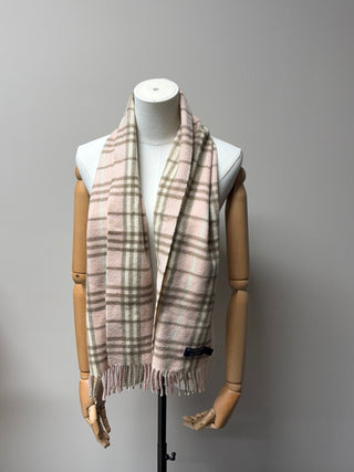 Burberry Schal Kaschmir rosa - Second Hand - BONVOYAGELOUIS