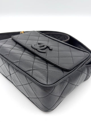 Chanel CC Tassel Camera Bag - Second Hand - BONVOYAGELOUIS