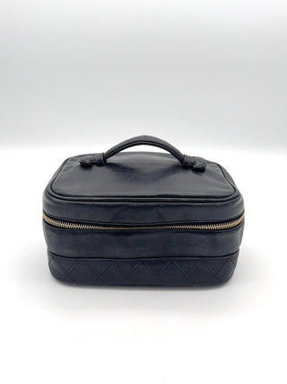 Chanel Vanity Kosmetiktasche Lammleder - Second Hand - BONVOYAGELOUIS