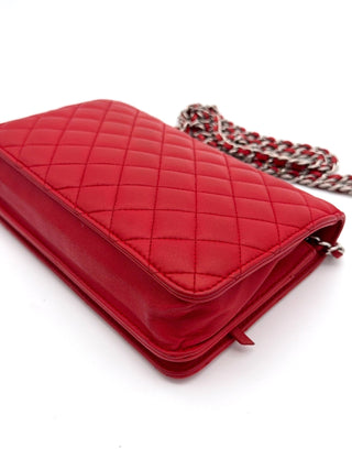 Chanel Wallet on Chain WOC Lammleder rot - Second Hand - BONVOYAGELOUIS
