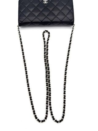 Chanel Wallet on Chain WOC schwarz - Second Hand - BONVOYAGELOUIS