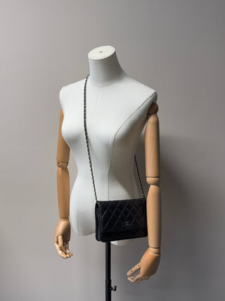 Chanel Wallet on Chain WOC schwarz - Second Hand - BONVOYAGELOUIS