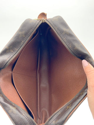 Louis Vuitton Kosmetiktasche Pochette Compiègne 28 - Second Hand - BONVOYAGELOUIS