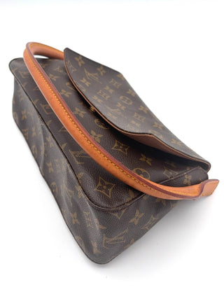 Louis Vuitton Looping PM - Second Hand - BONVOYAGELOUIS