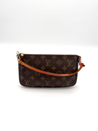Louis Vuitton Pochette Accessoire - Second Hand - BONVOYAGELOUIS