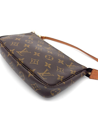 Louis Vuitton Pochette Accessoire - Second Hand - BONVOYAGELOUIS