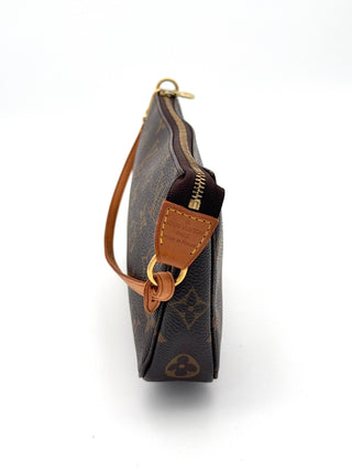 Louis Vuitton Pochette Accessoire - Second Hand - BONVOYAGELOUIS