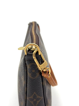 Louis Vuitton Pochette Accessoire - Second Hand - BONVOYAGELOUIS