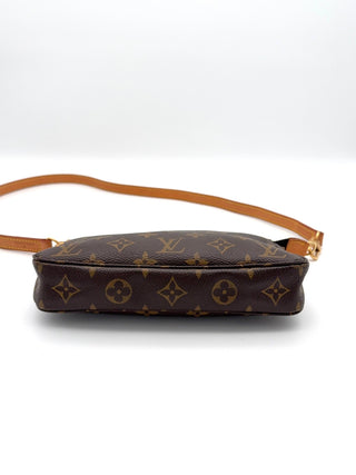 Louis Vuitton Pochette Accessoire - Second Hand - BONVOYAGELOUIS