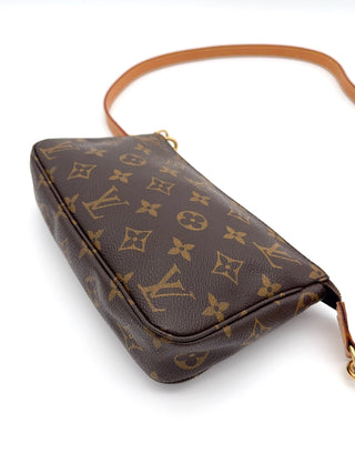 Louis Vuitton Pochette Accessoire - Second Hand - BONVOYAGELOUIS