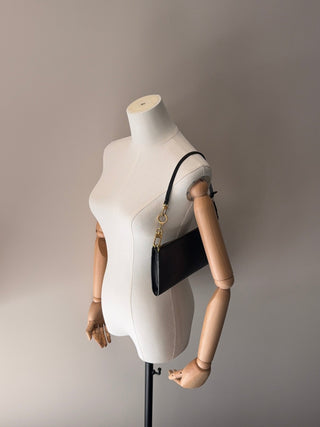 Louis Vuitton Pochette Accessoires Epi Leder - Handtasche- Second Hand - BONVOYAGELOUIS