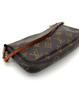 Louis Vuitton Pochette Accessoires mit Crossbody Schulterriemen - Second Hand - BONVOYAGELOUIS