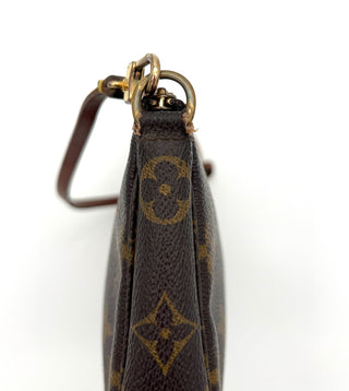 Louis Vuitton Pochette Accessoires mit Crossbody Schulterriemen - Second Hand - BONVOYAGELOUIS