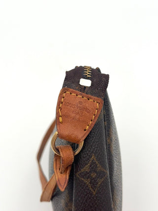 Louis Vuitton Pochette Accessoires - Second Hand - BONVOYAGELOUIS