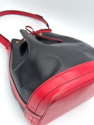 Louis Vuitton Sac Noé Grande Epi Leder schwarz/rot - Second Hand - BONVOYAGELOUIS