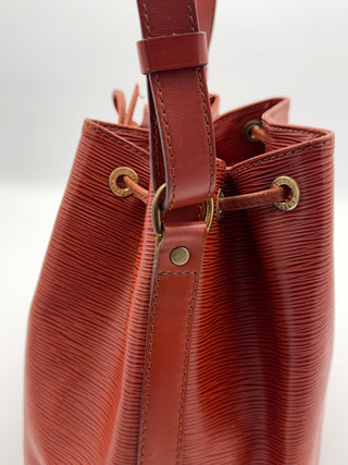 Louis Vuitton Sac Noé Petit Epi Leder braun - Second Hand - BONVOYAGELOUIS